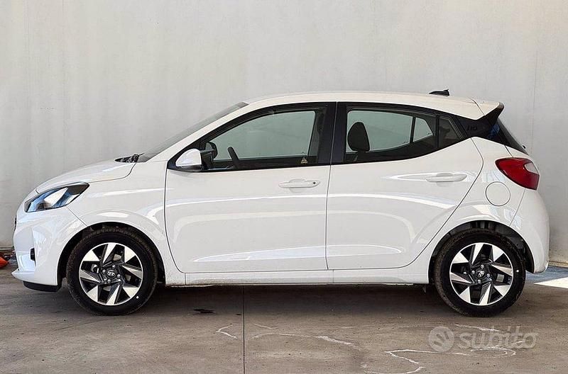 Nuova Hyundai i10 63 CV (46 kW) 2025 Bianco Utilitaria