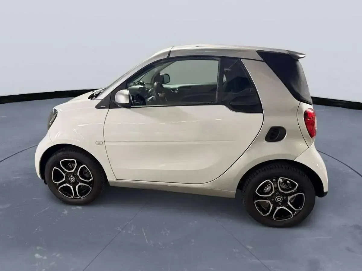 Usata Smart ForTwo Cabrio Prime 90 CV (66 kW) 2019 Bianco Cabrio