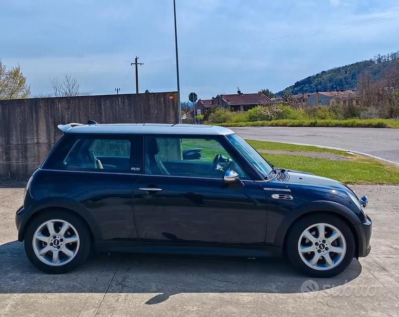 Usata Mini Cooper S 170 CV (125 kW) 2006 Nero Utilitaria