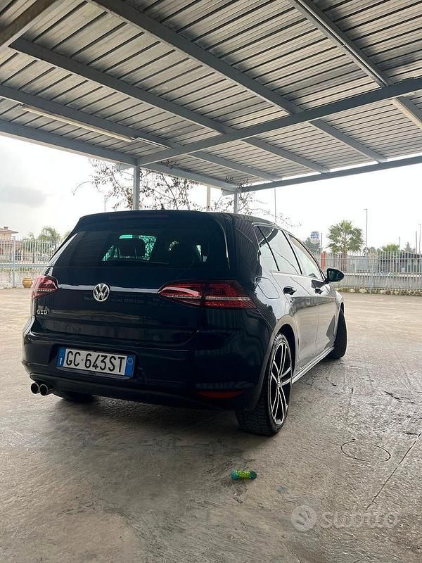 Usata VW Golf GTD 184 CV (135 kW) 2014 Blu Berlina