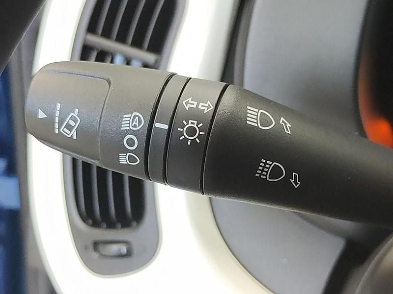 Usata Fiat Panda Cross Cross 70 CV (51 kW) 2025 Blu Utilitaria