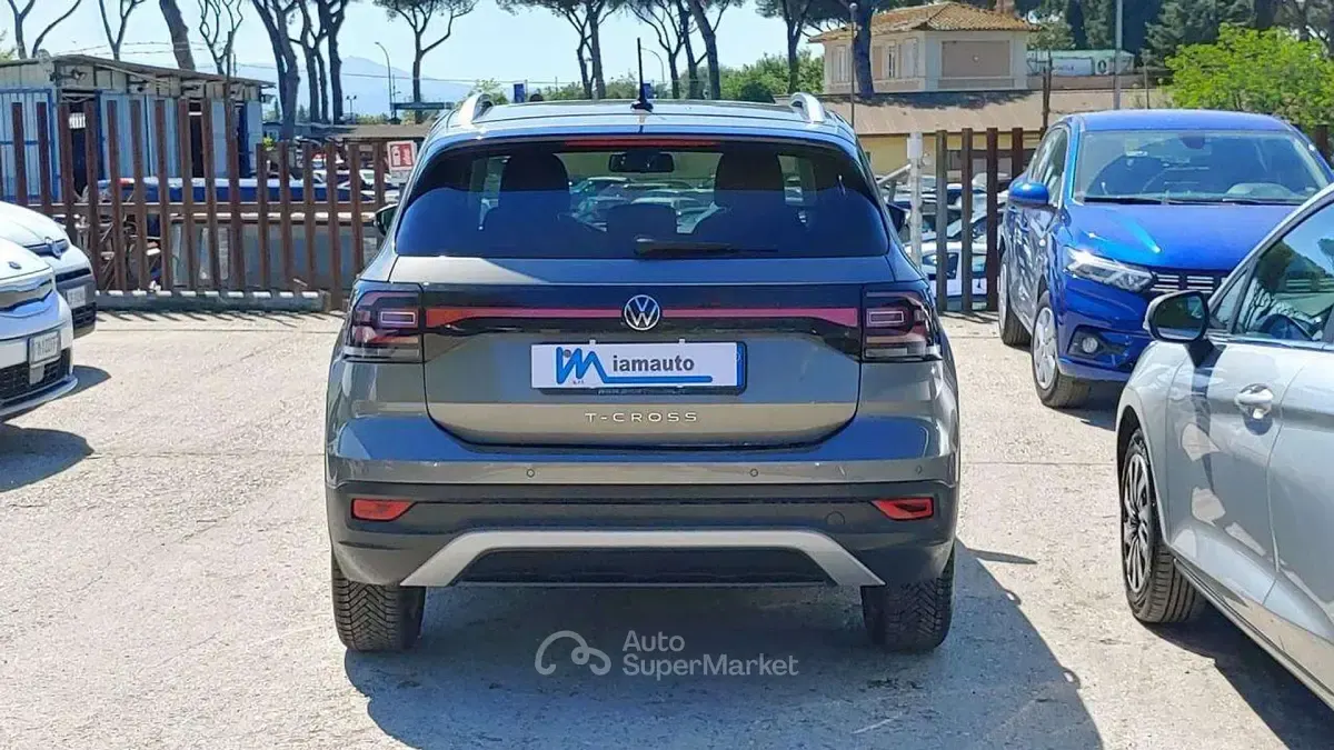 Usata VW T-Cross 110 CV (80 kW) 2021 Grigio SUV