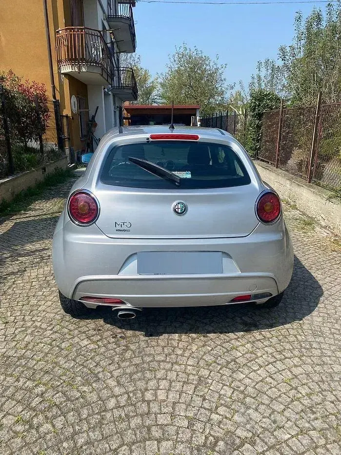 Usata Alfa Romeo MiTo 120 CV (88 kW) 2011 Grigio Utilitaria