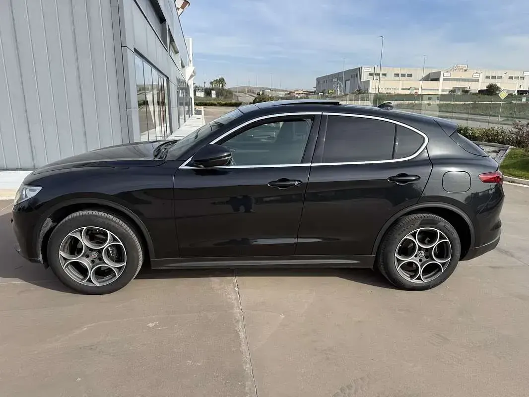 Usata Alfa Romeo Stelvio Super 201 CV (147 kW) 2020 SUV