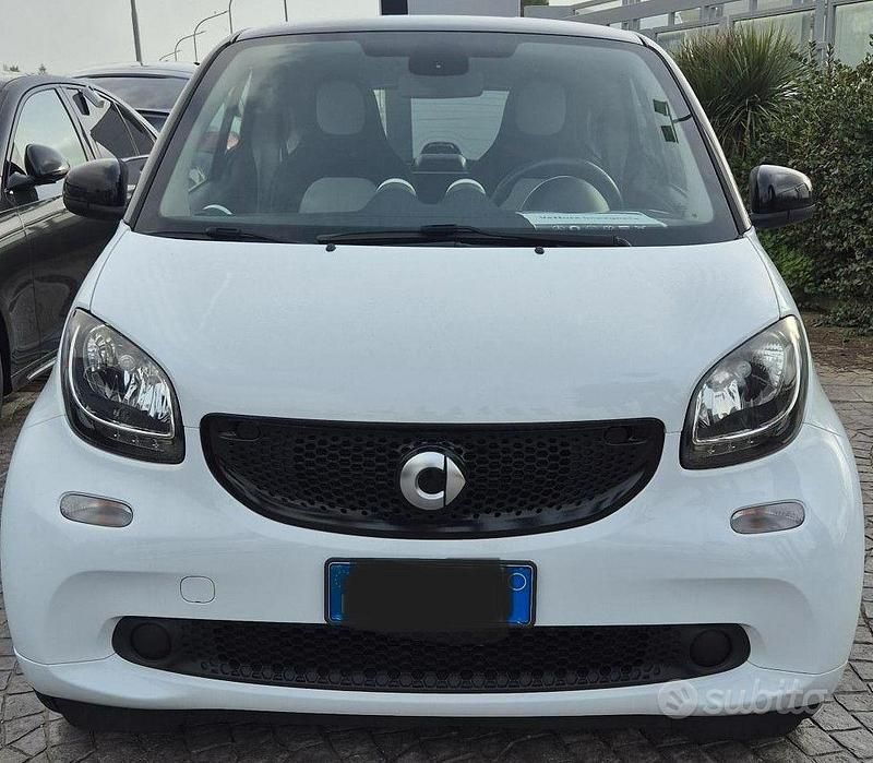 Usata Smart ForTwo Coupé 71 CV (52 kW) 2015 Bianco Coupé
