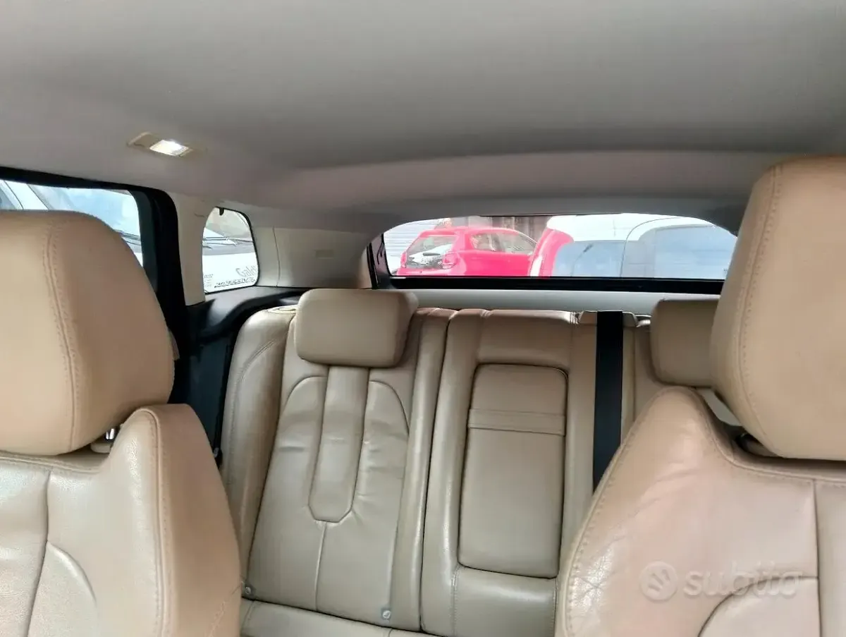 Usata Land Rover Range Rover evoque 150 CV (110 kW) 2012 Bianco SUV