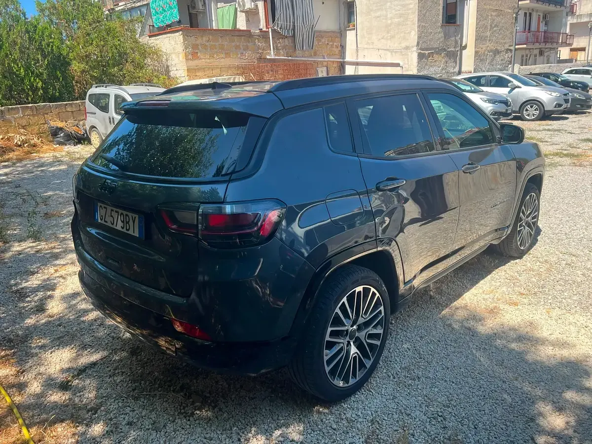 Usata Jeep Compass Summit 130 CV (95 kW) 2025 679graphite grey SUV