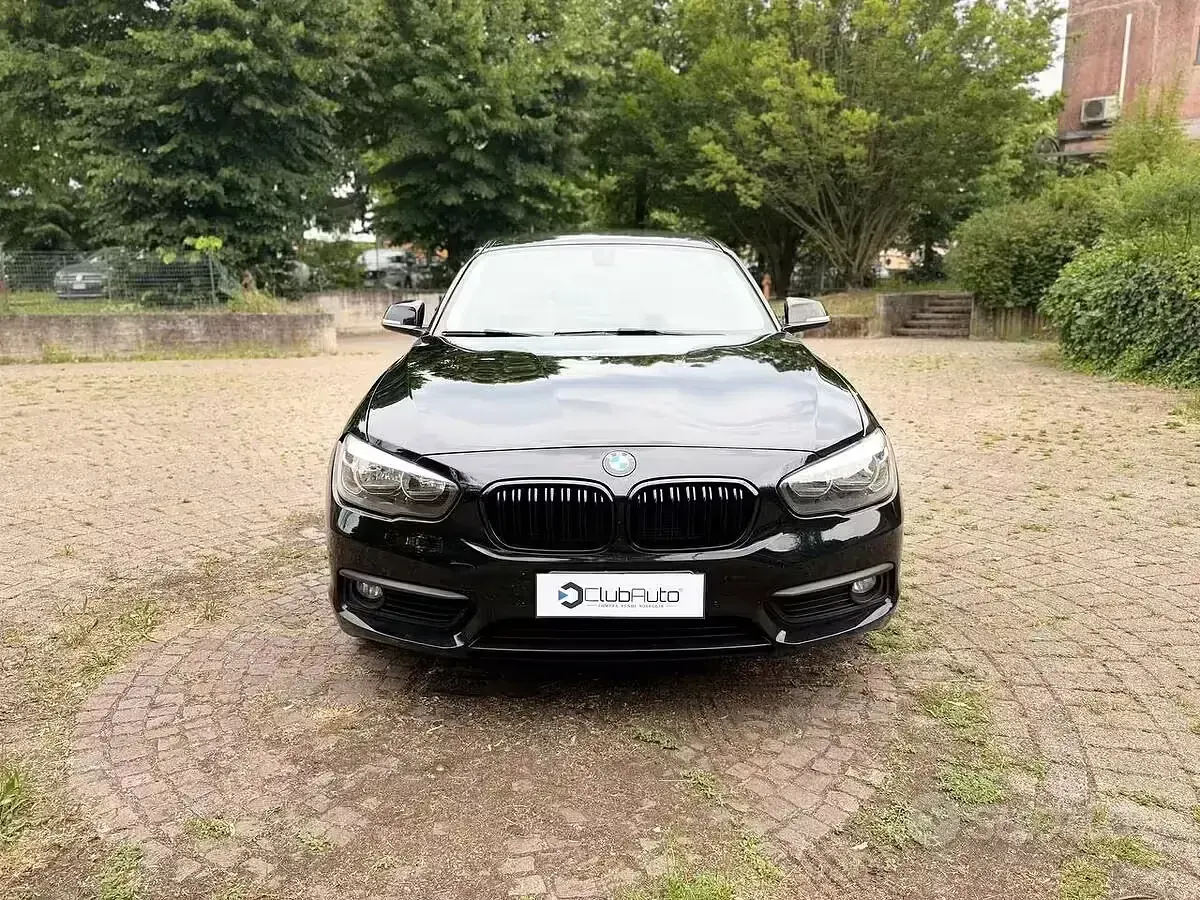 Usata BMW 118 Advantage 136 CV (100 kW) 2016 Nero Utilitaria
