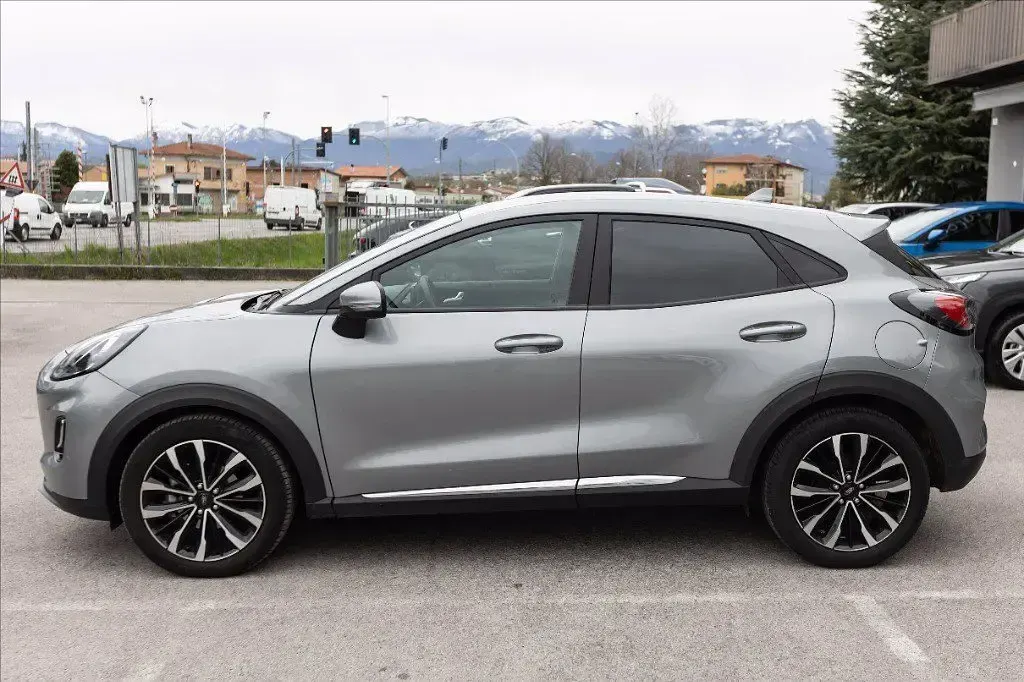Usata Ford Puma Titanium X 125 CV (91 kW) 2024 Solar yellow (metallizzato) SUV