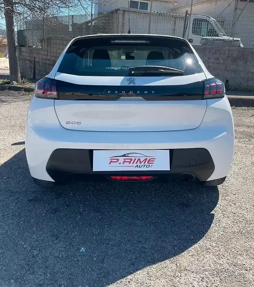 Usata Peugeot 208 Active 101 CV (74 kW) 2020 Bianco Utilitaria