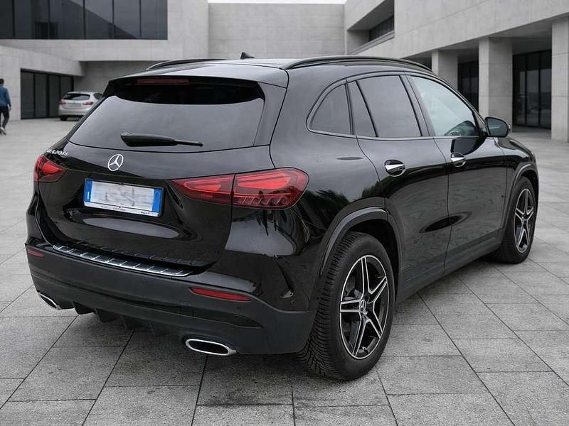 Usata Mercedes GLA200 Advanced Plus 150 CV (110 kW) 2023 Nero SUV