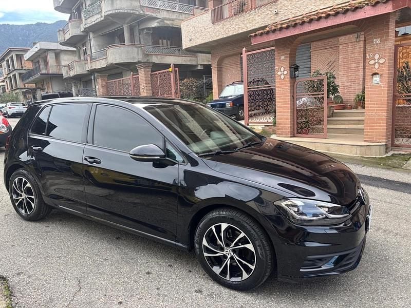 Usata VW Golf VII Highline 115 CV (84 kW) 2017 Nero Berlina