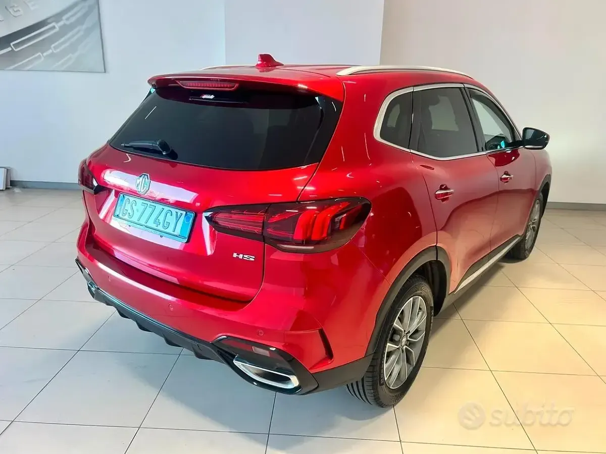 Usata MG HS Comfort 162 CV (119 kW) 2024 Rosso SUV