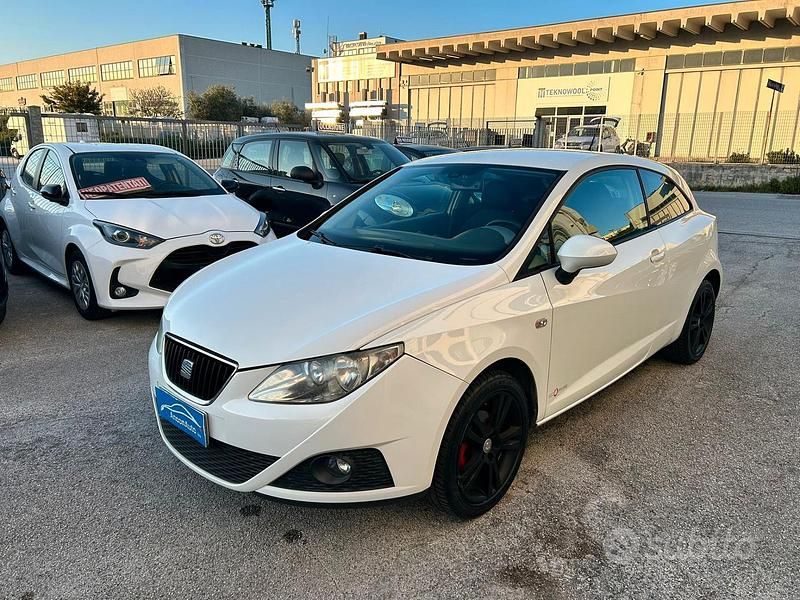 Käytetty Seat Ibiza 69 HP (50 kW) 2012 Valkoinen Sedan