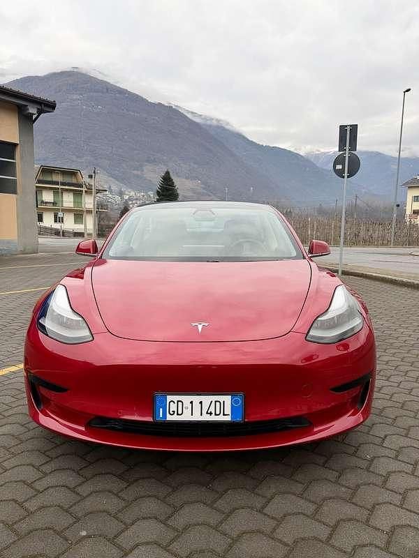 Usata Tesla Model 3 Standard Range 88 kW (120 CV) 2020 Berlina