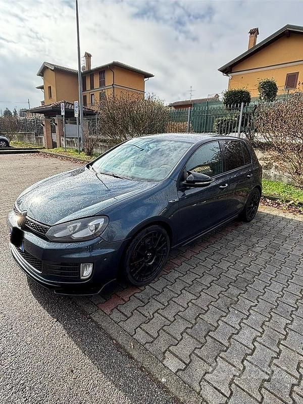 Usata VW Golf VI GTI 260 CV (191 kW) 2011 Blu Utilitaria