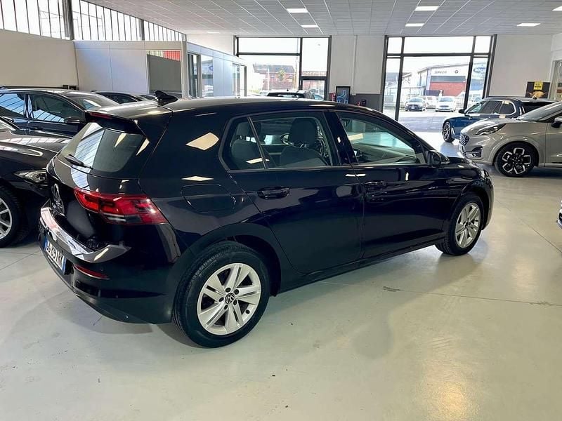 Usata VW Golf Life 110 CV (80 kW) 2021 Nero Berlina