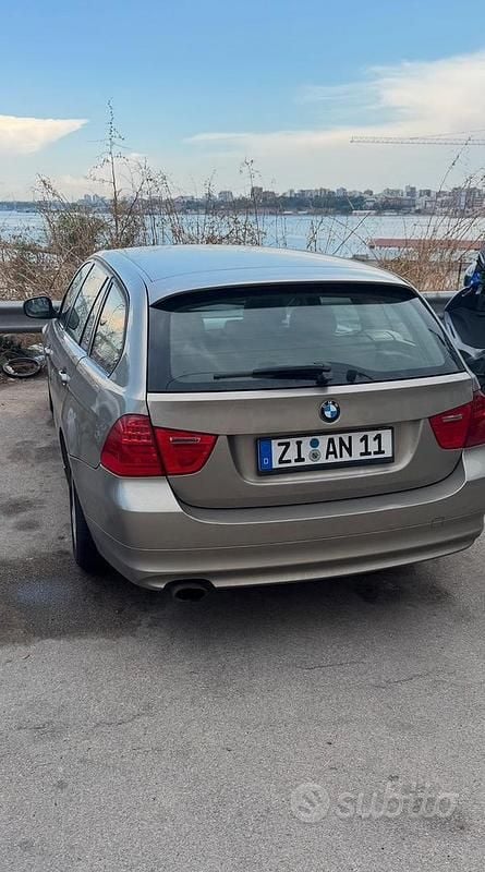Usata BMW 320 177 CV (130 kW) 2010 Station wagon