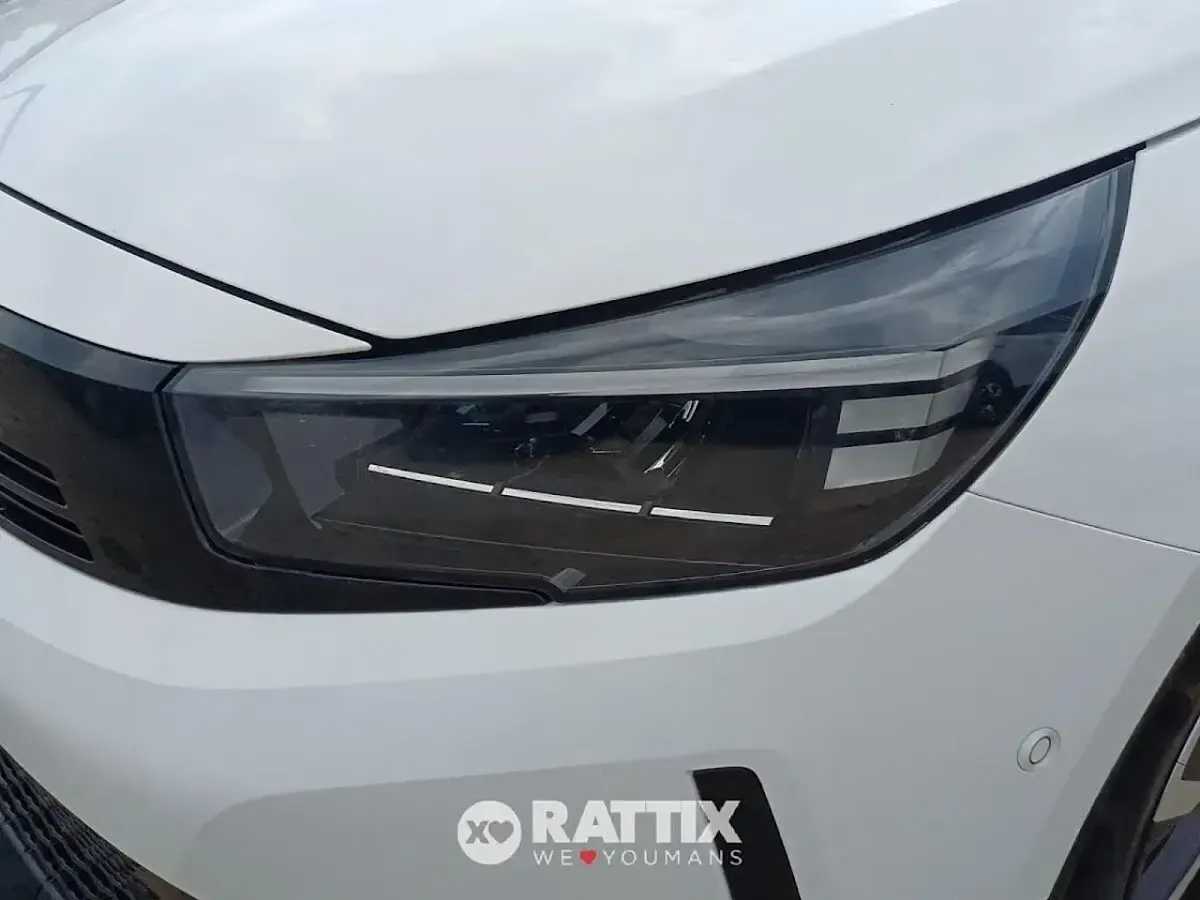 Usata Opel Corsa 101 CV (74 kW) 2025 Bianco Utilitaria