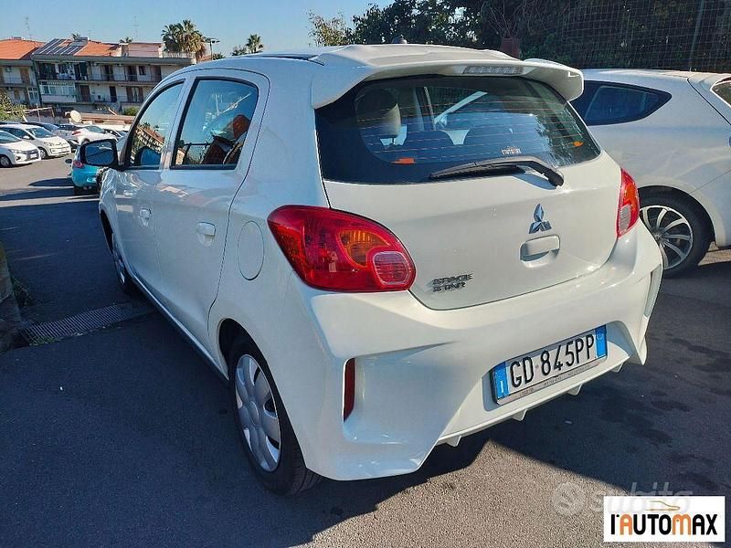 Usata Mitsubishi Space Star Invite 80 CV (58 kW) 2021 Bianco Berlina