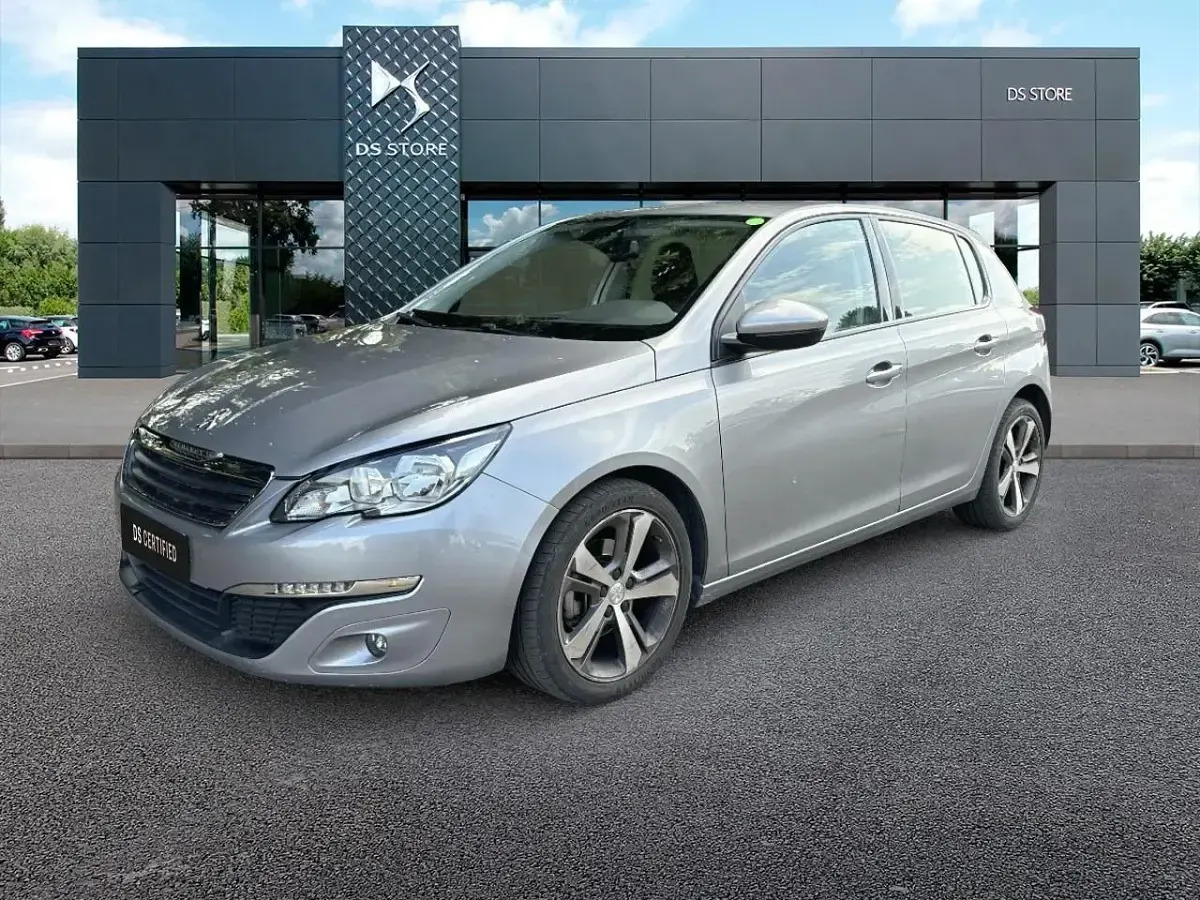 Usata Peugeot 308 Active 120 CV (88 kW) 2015 Berlina