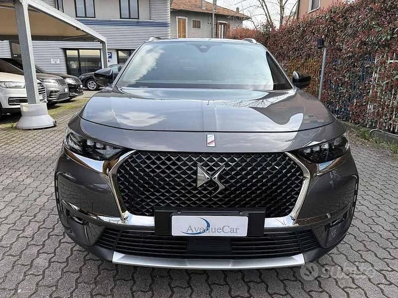 Usata DS Automobiles DS7 Crossback Grand Chic 200 CV (147 kW) 2022 Grigio / metallizzato SUV