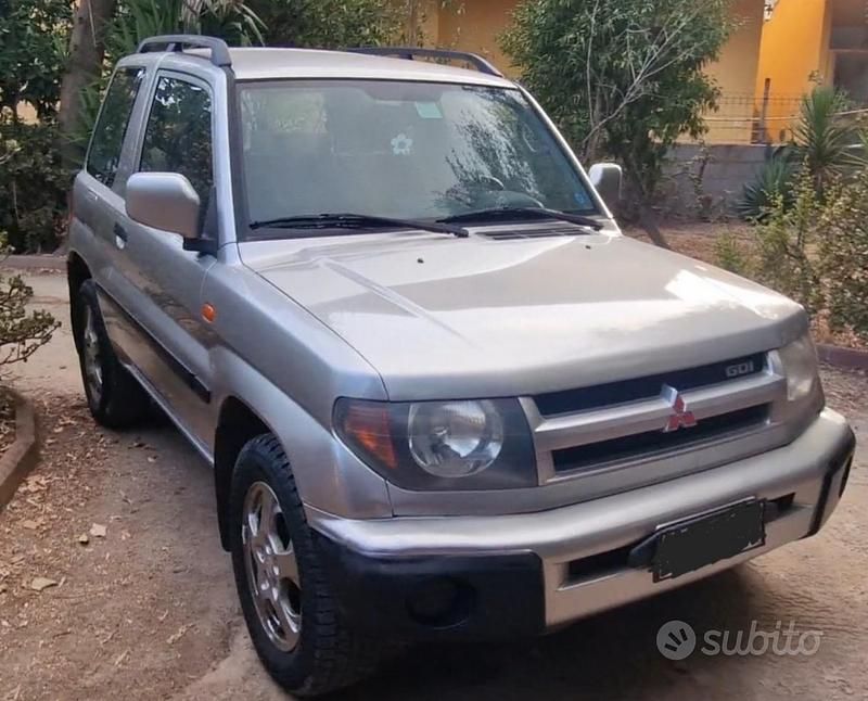 Usata Mitsubishi Pajero 120 CV (88 kW) 2000 Grigio SUV