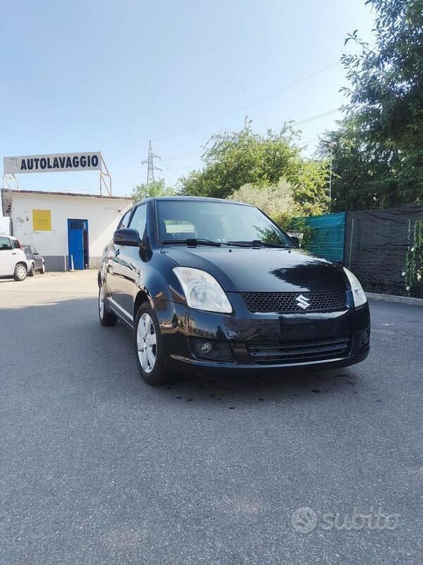 Usata 2007 Suzuki Swift Due volumi | 3000 € (Buon prezzo) - Immagine 1/4