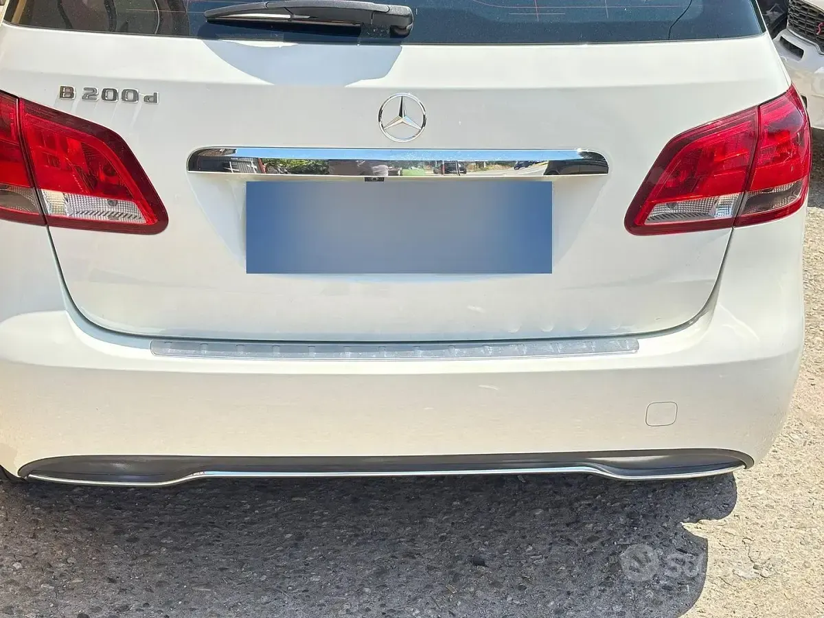 Usata Mercedes B200 136 CV (100 kW) 2019 Bianco Utilitaria