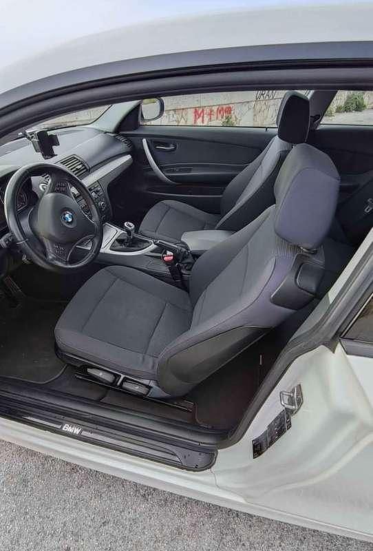 Usata BMW 118 143 CV (105 kW) 2010 Utilitaria