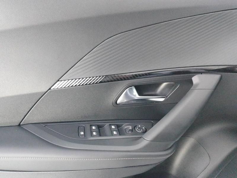 Usata Peugeot 2008 Allure 131 CV (96 kW) 2025 Bianco SUV