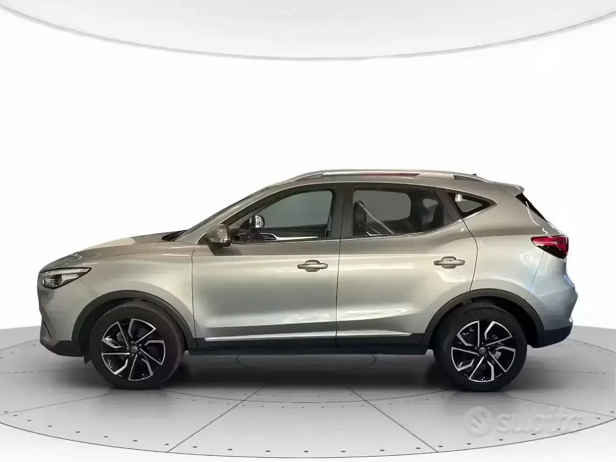 Usata MG ZS Luxury 2024 Grigio SUV