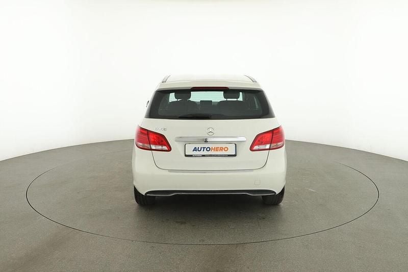 Usata Mercedes B160 Executive 102 CV (75 kW) 2016 Bianco Monovolume