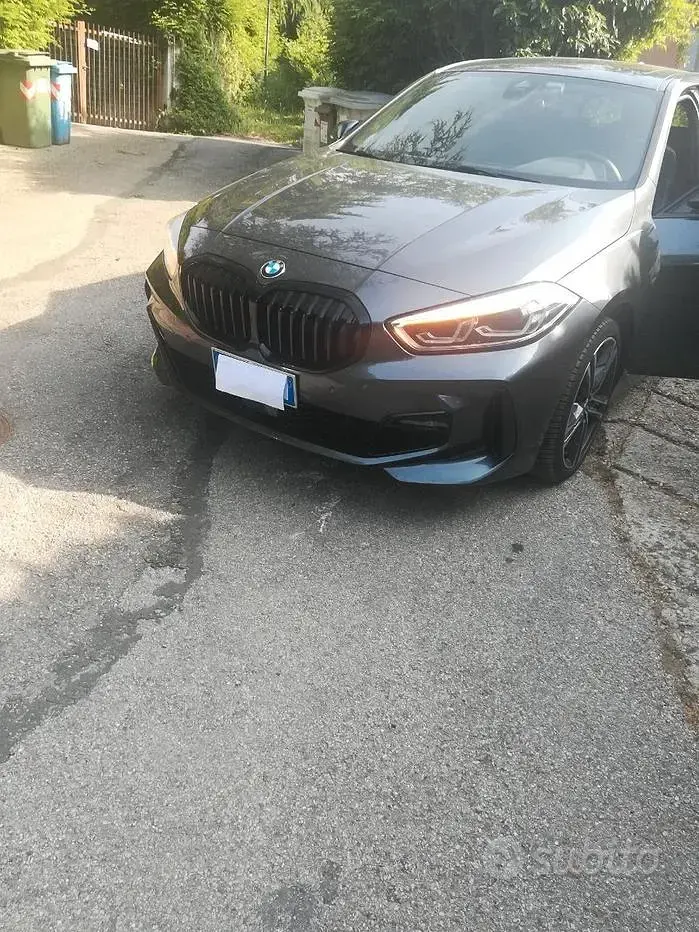 Usata BMW 118 M Sport 150 CV (110 kW) 2021 Grigio Utilitaria