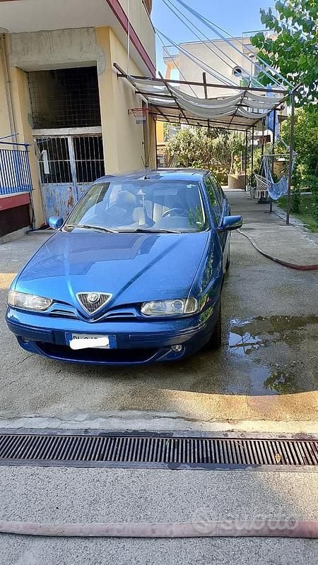 Blu Usata 2000 Alfa Romeo 146 Due volumi | 5000 € - Immagine 1/4