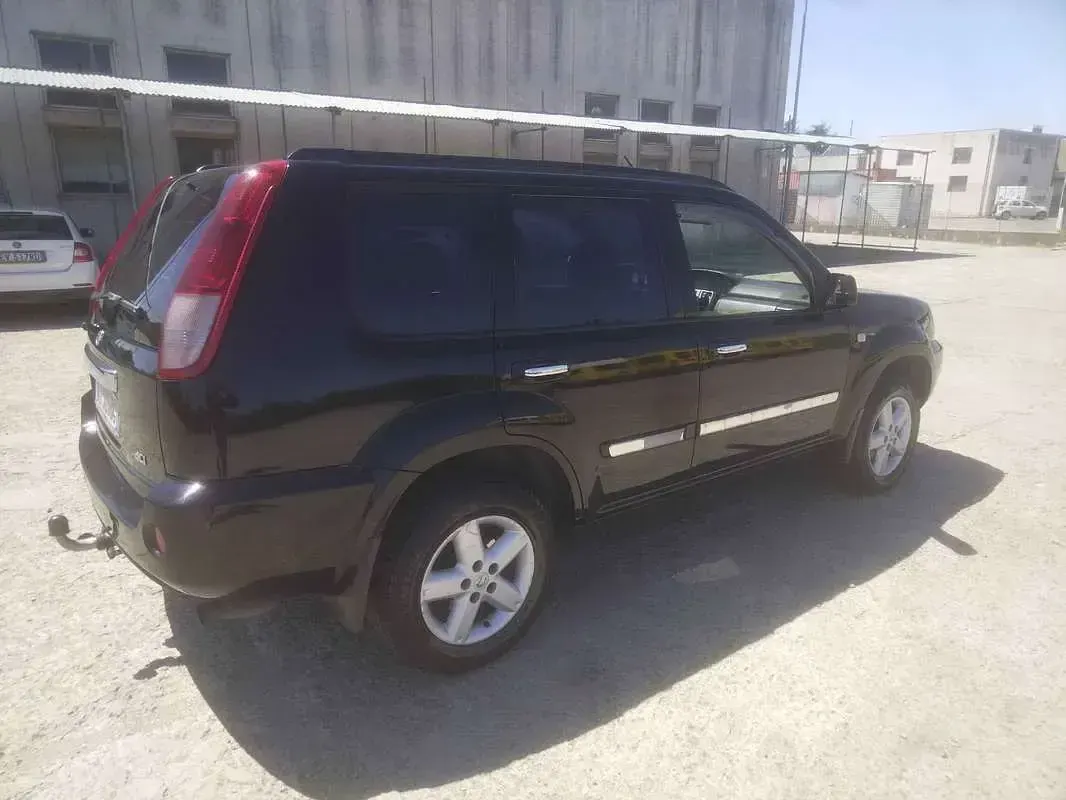 Usata Nissan X-Trail 136 CV (100 kW) 2007 Nero SUV