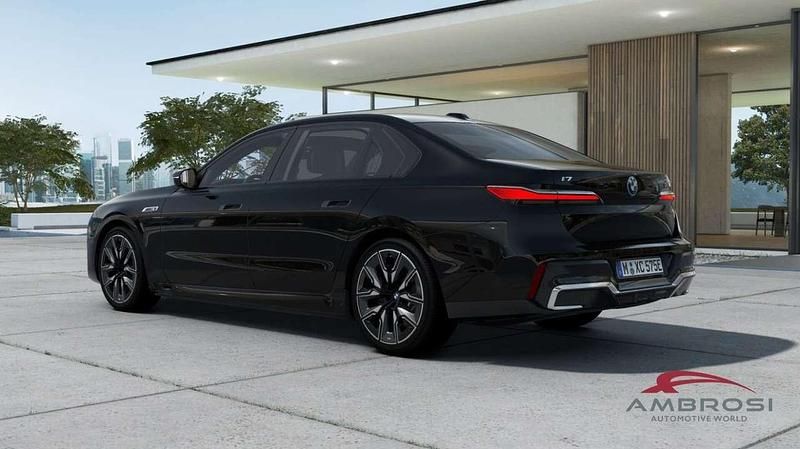 Nuova BMW i7 484 kW (659 CV) 2025 Nero Berlina
