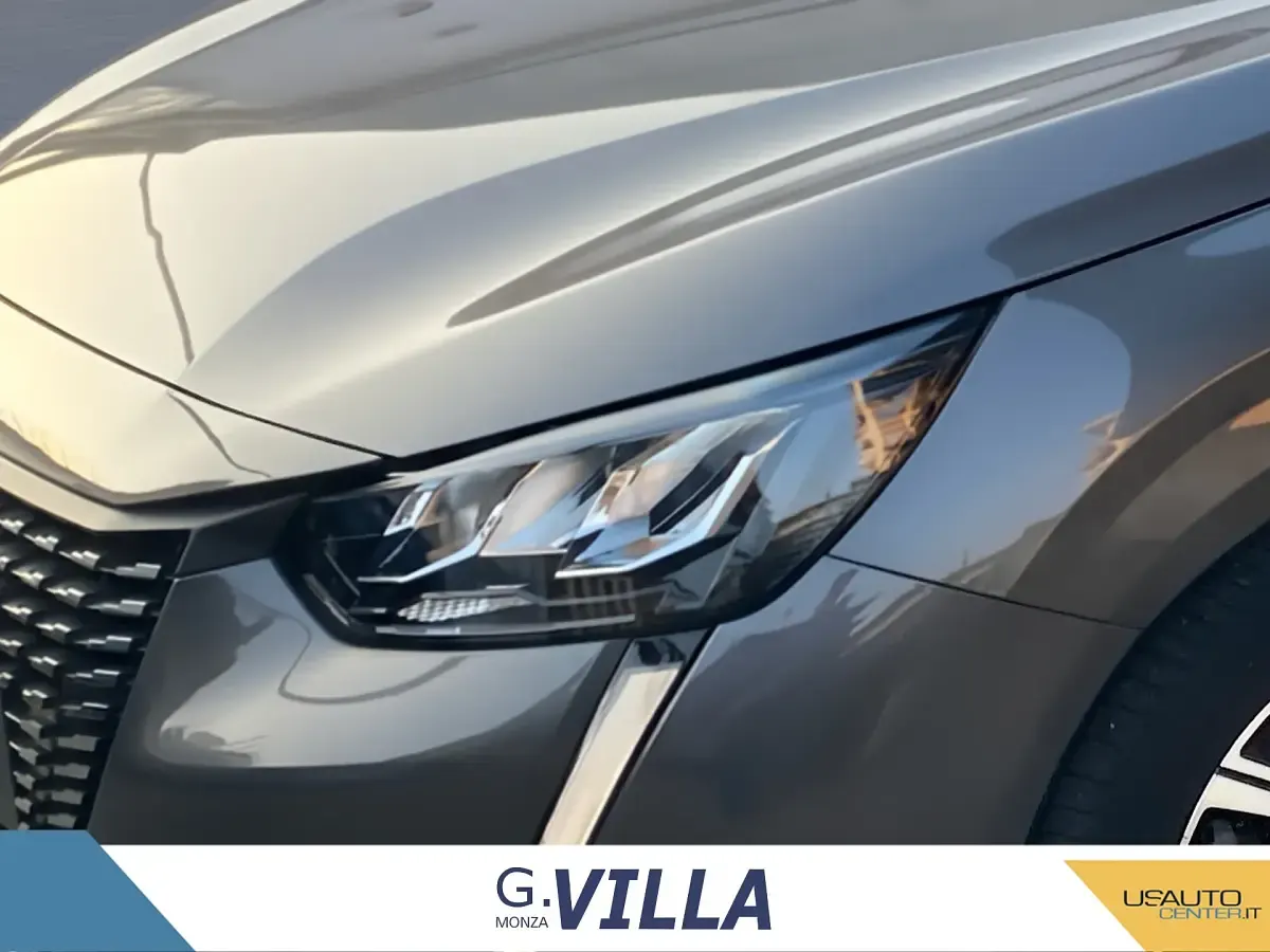 Usata Peugeot 208 Allure 100 CV (73 kW) 2021 Utilitaria