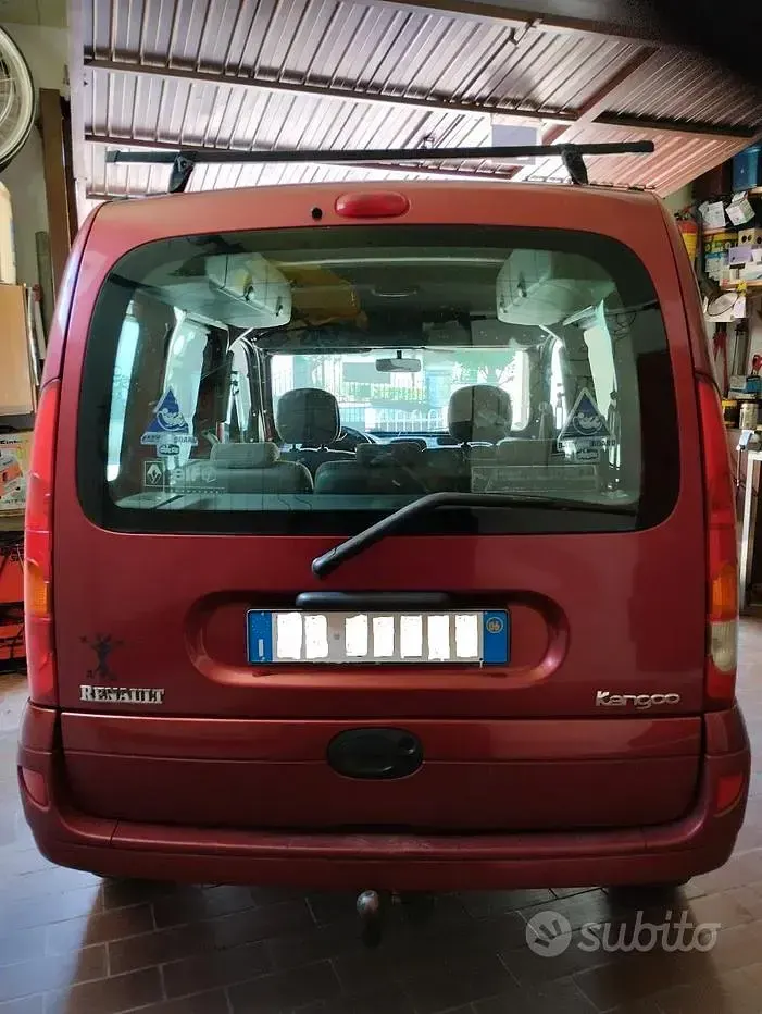 Usata Renault Kangoo 75 CV (55 kW) 2006 Rosso Berlina