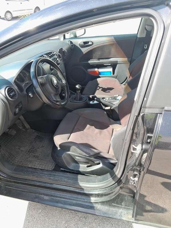 Occasion Seat Leon Reference 105 ch (77 kW) 2007 Citadine