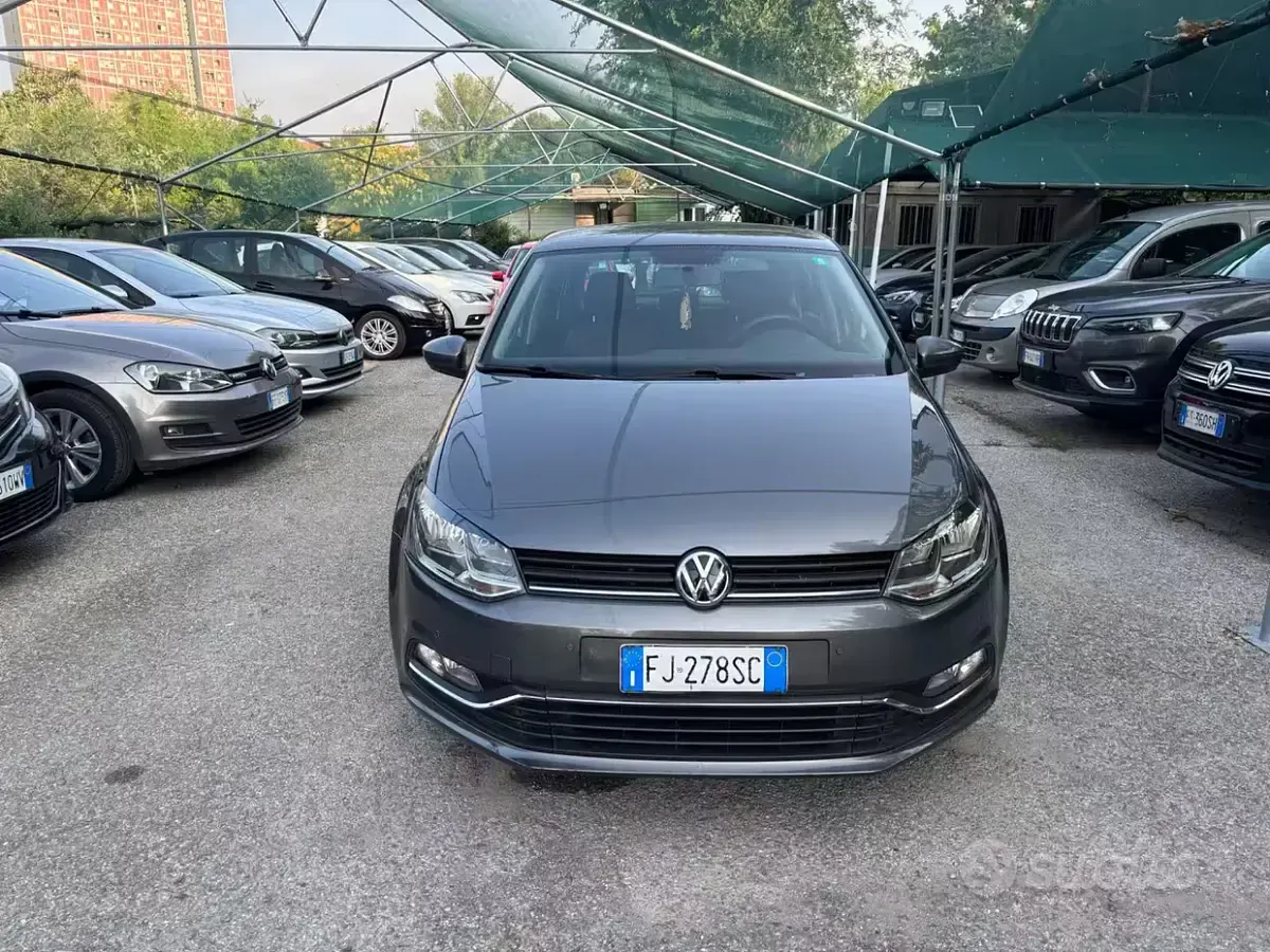 Usata VW Polo 75 CV (55 kW) 2017 Grigio Berlina