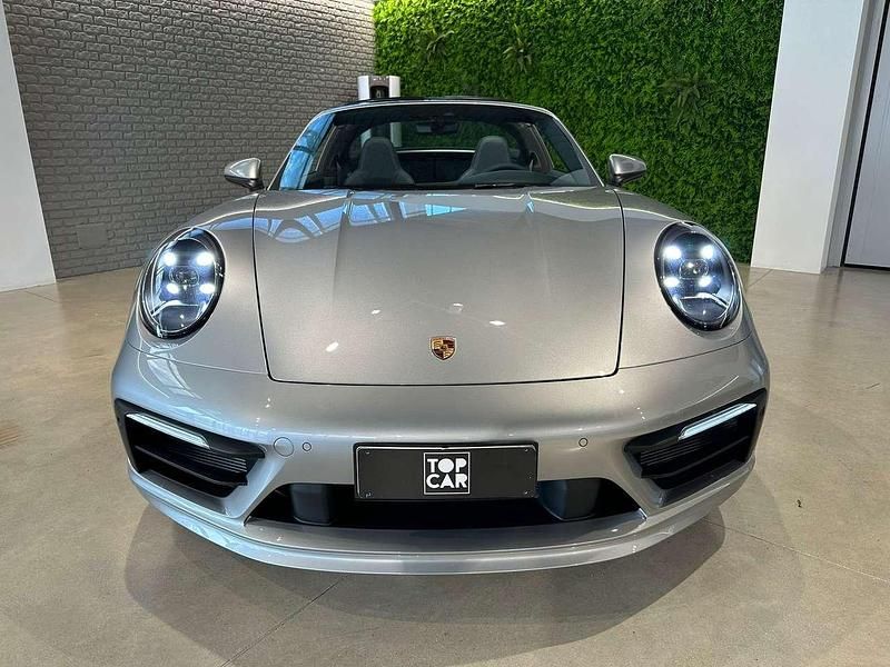Usata Porsche 992 480 CV (353 kW) 2023 Grigio Cabrio