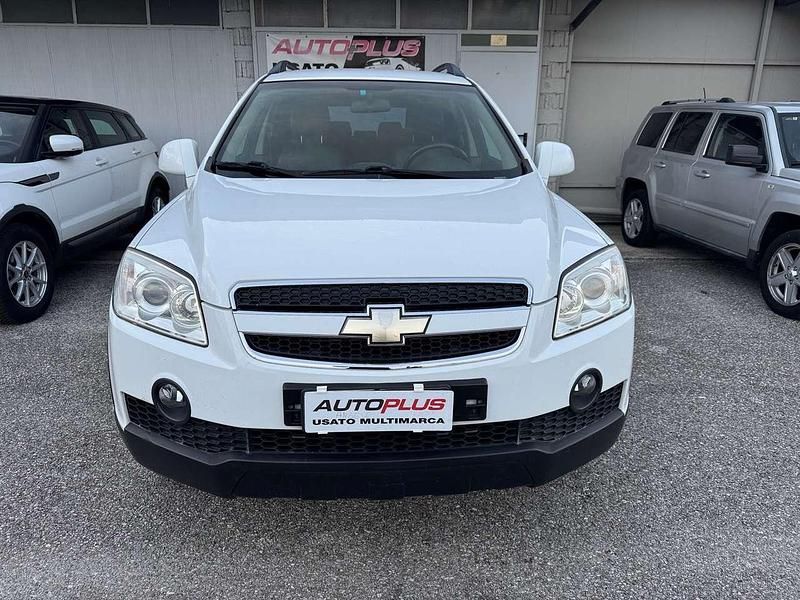 Usata Chevrolet Captiva 126 CV (92 kW) 2010 Bianco SUV