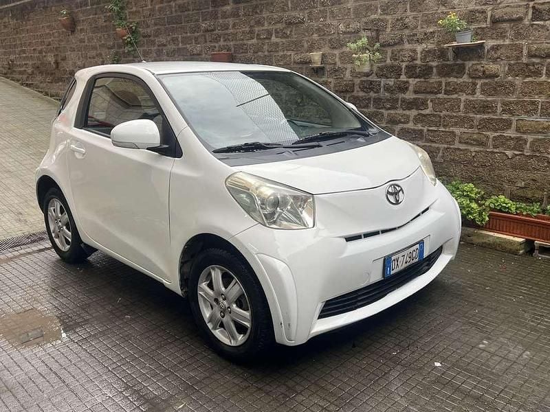 Usata Toyota iQ Sol 68 CV (50 kW) 2009 Utilitaria