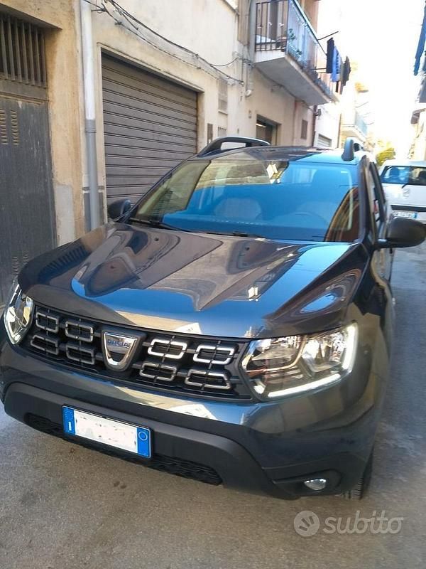 Usata Dacia Duster Comfort 116 CV (85 kW) 2018 Grigio SUV