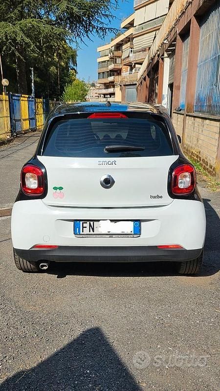 Usata Smart ForFour Passion 90 CV (66 kW) 2017 Bianco Utilitaria