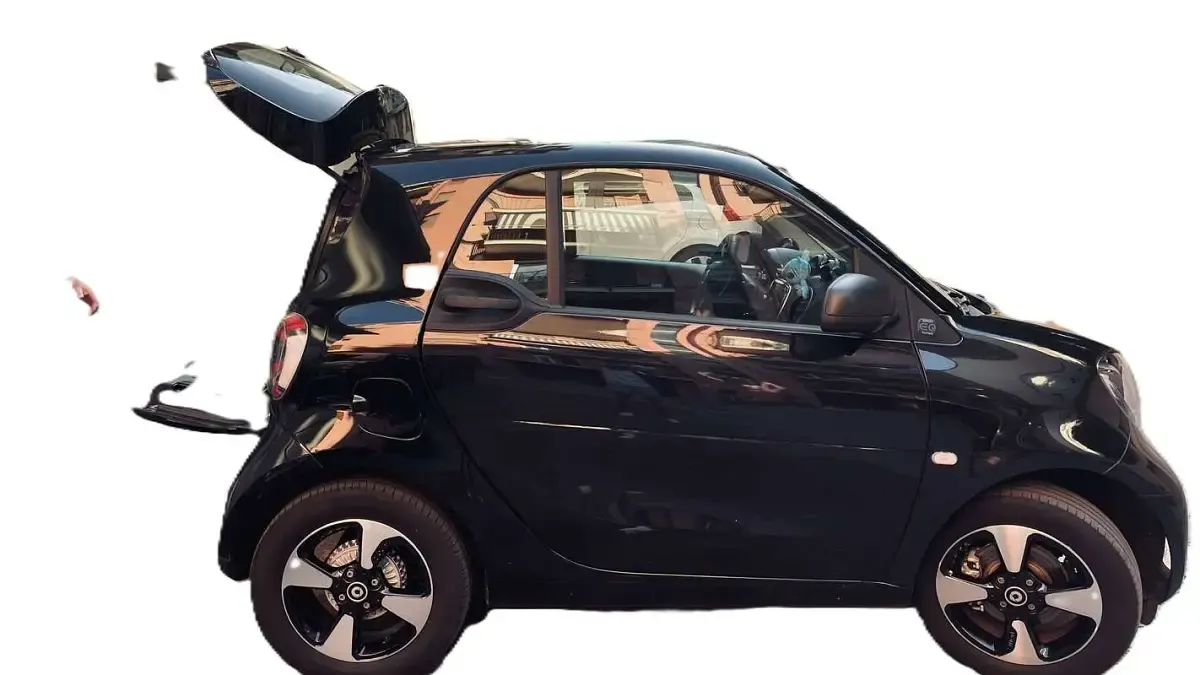 Usata Smart ForTwo Coupé Passion 41 kW (56 CV) 2022 Nero Utilitaria