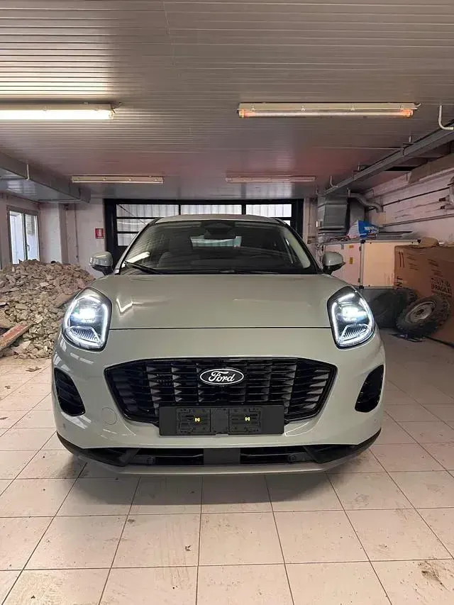 Usata Ford Puma Titanium 125 CV (91 kW) 2024 Grigio SUV