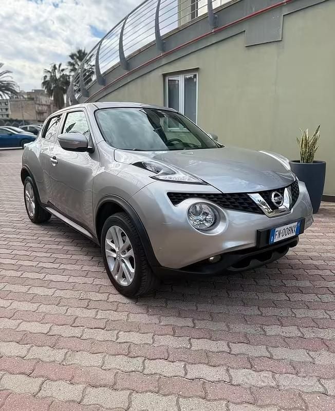 Usata Nissan Juke Acenta 110 CV (80 kW) 2018 Grigio SUV