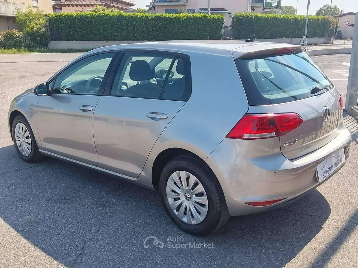 Usata VW Golf VII Trendline 86 CV (63 kW) 2016 Grigio Berlina
